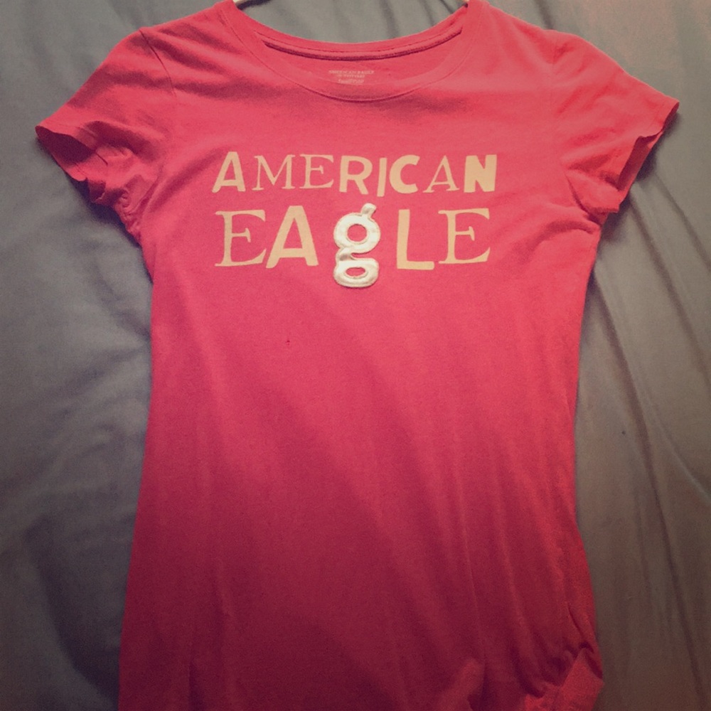 American Eagle tee